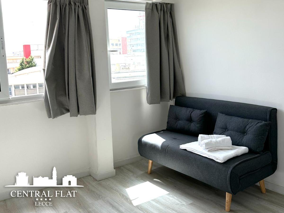 Lecce Central Flat - Attico Con Patio E Parcheggio Privato Lägenhet Exteriör bild